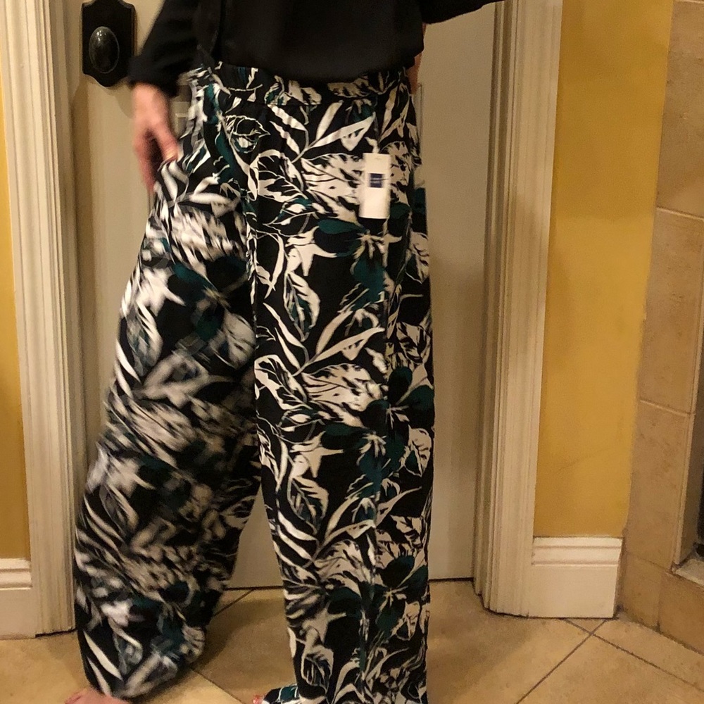GAP NWT wide leg pants Size XS and XL - Picture 6 of 7